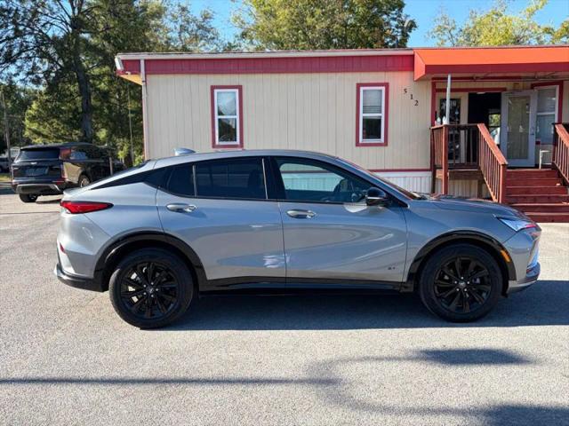 2025 Buick NV Sport Touring FWD