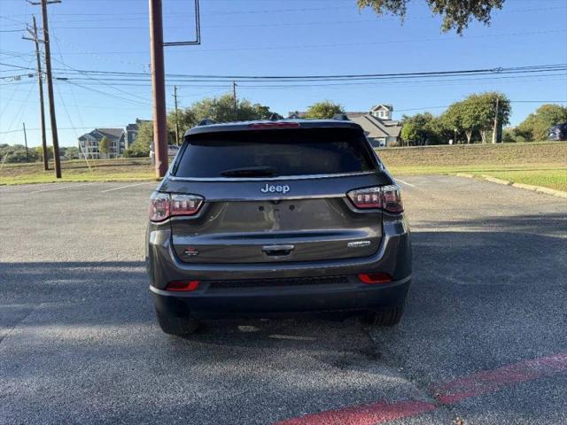 2017 Jeep Compass Latitude FWD