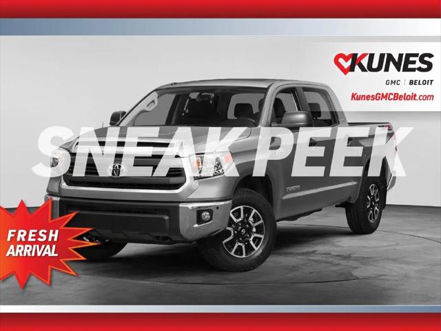 2016 Toyota Tundra SR5 5.7L V8 for sale in Beloit, WI