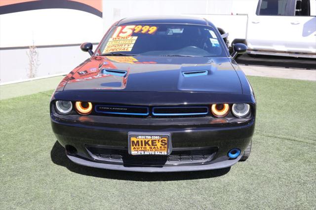 2017 Dodge Challenger SXT