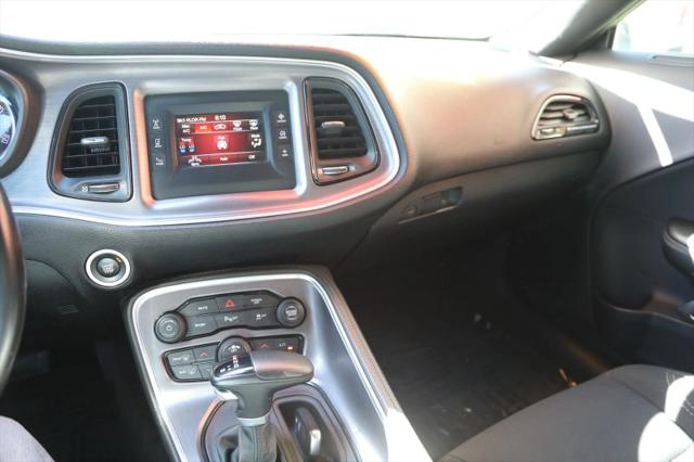2017 Dodge Challenger SXT