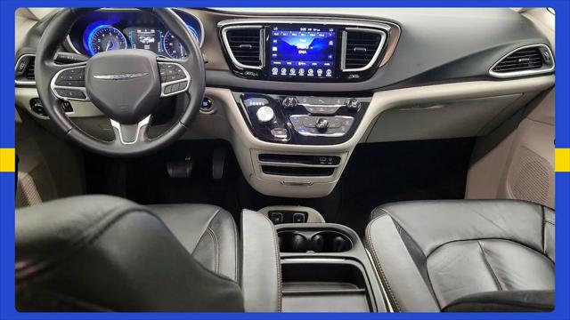 2017 Chrysler Pacifica Touring-L