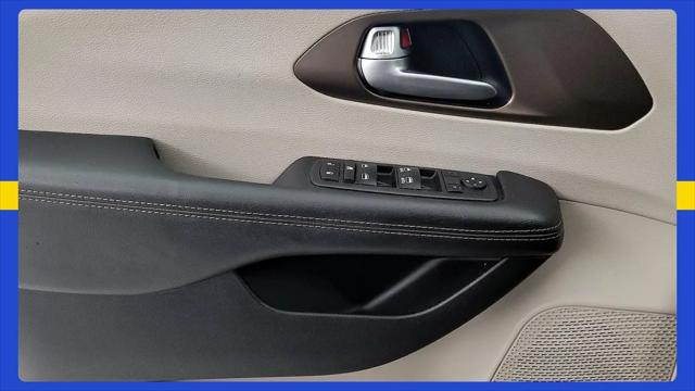 2017 Chrysler Pacifica Touring-L