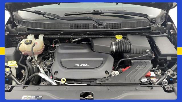 2017 Chrysler Pacifica Touring-L
