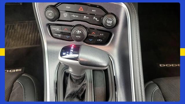 2015 Dodge Challenger R/T Plus