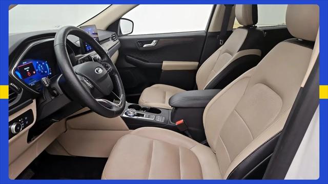 2020 Ford Escape Titanium Hybrid