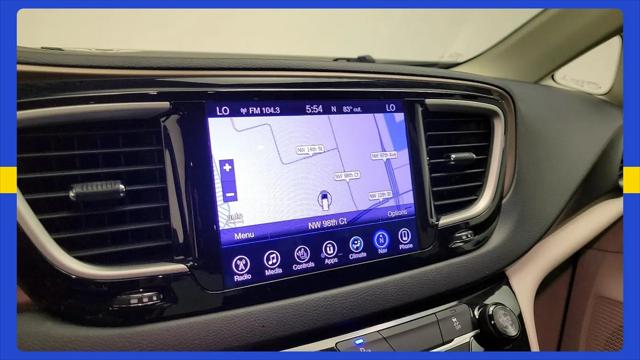 2017 Chrysler Pacifica Touring-L