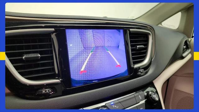 2017 Chrysler Pacifica Touring-L