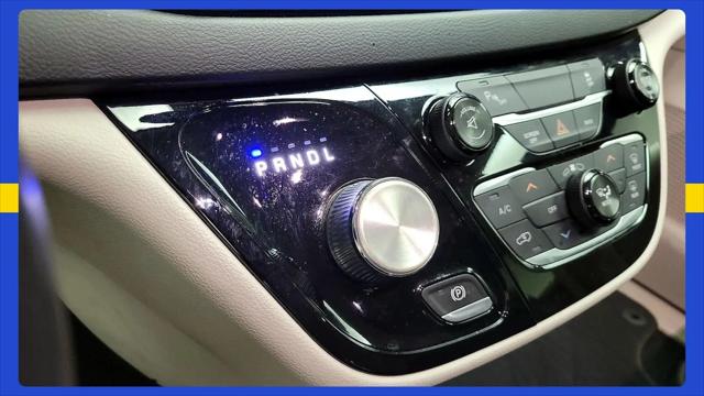 2017 Chrysler Pacifica Touring-L