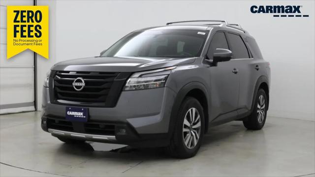 2023 Nissan Pathfinder SL 4WD