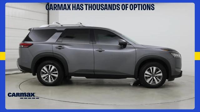 2023 Nissan Pathfinder SL 4WD