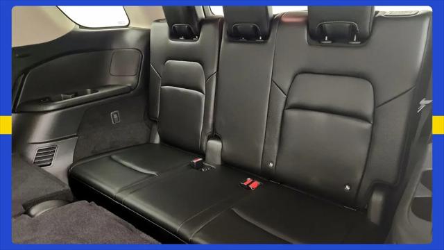 2023 Nissan Pathfinder SL 4WD