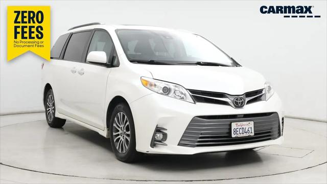 2018 Toyota Sienna XLE 8 Passenger for sale in Modesto, CA