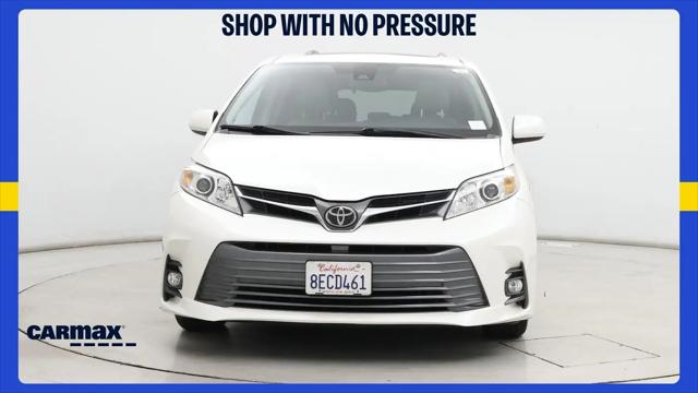 2018 Toyota Sienna XLE 8 Passenger
