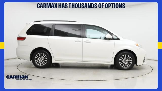 2018 Toyota Sienna XLE 8 Passenger
