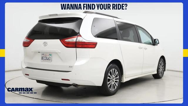 2018 Toyota Sienna XLE 8 Passenger