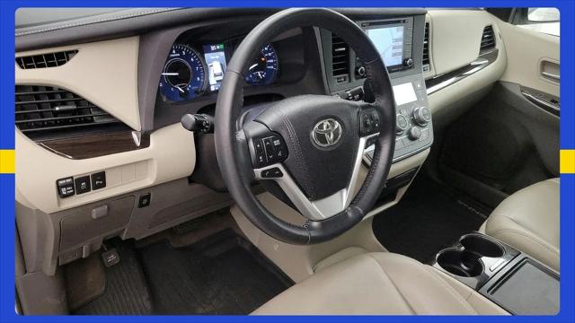 2018 Toyota Sienna XLE 8 Passenger