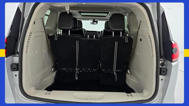 2023 Chrysler Pacifica Hybrid Limited