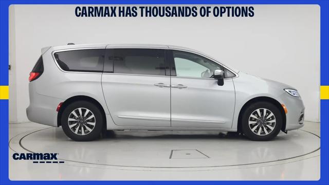 2023 Chrysler Pacifica Hybrid Limited
