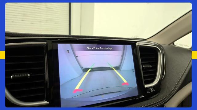 2023 Chrysler Pacifica Hybrid Limited