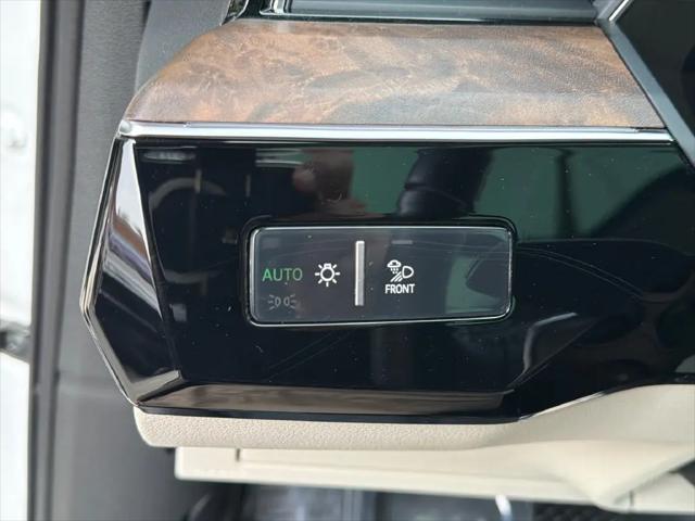 2019 Audi e-tron Premium Plus