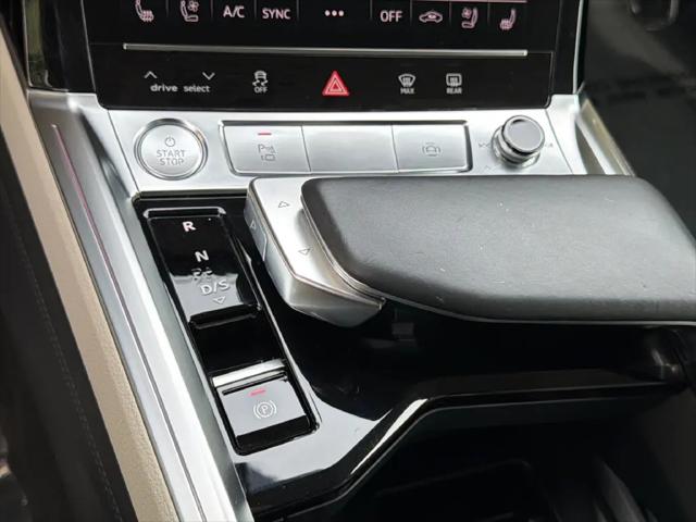 2019 Audi e-tron Premium Plus