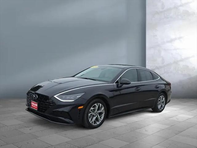 2023 Hyundai Sonata SEL for sale in Iowa City, IA
