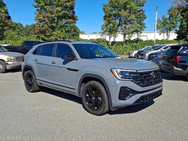 2025 Volkswagen Atlas Cross Sport 2.0T SEL R-Line Black for sale in Huntersville, NC