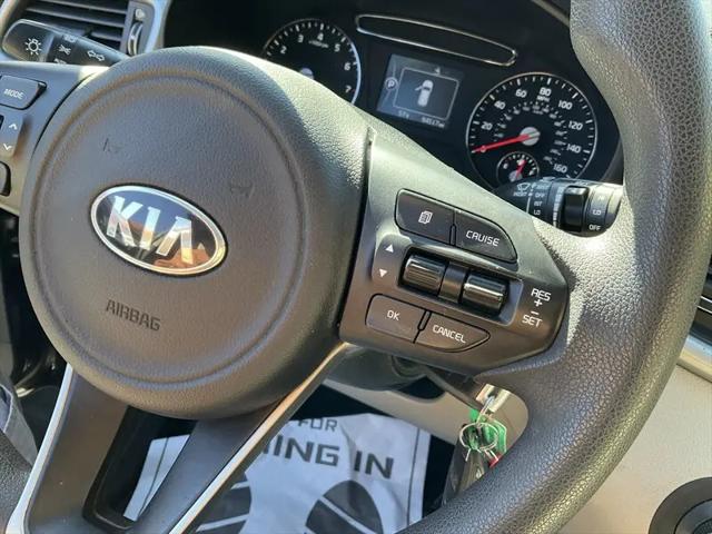 2017 Kia Sorento 3.3L LX