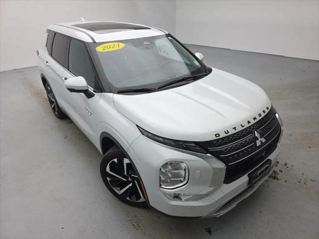 2024 Mitsubishi Outlander PHEV SE S-AWC for sale in Central Square, NY