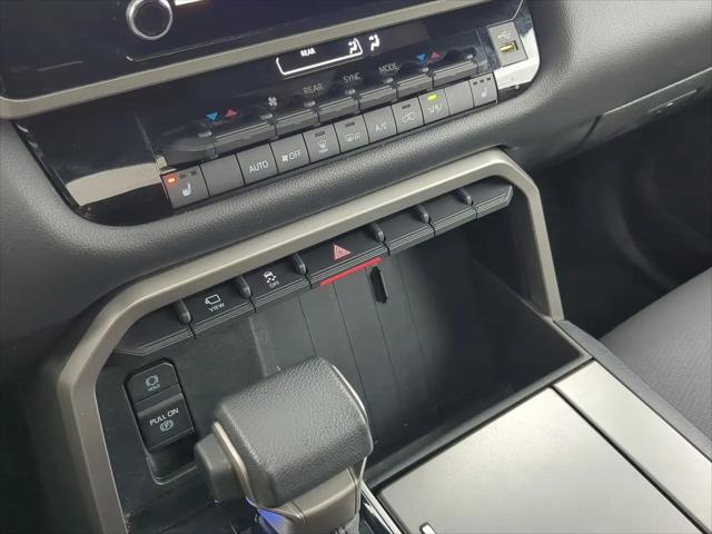 2025 Toyota Sequoia SR5