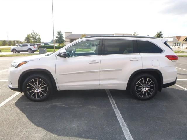 2017 Toyota Highlander SE for sale in Olathe, KS