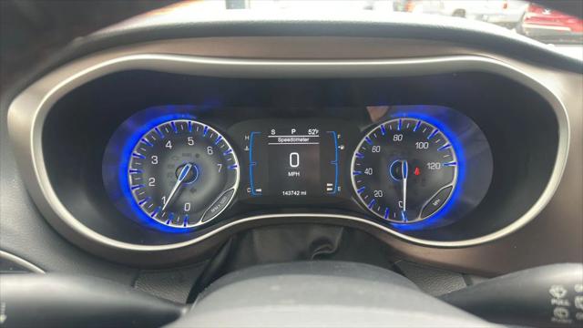 2017 Chrysler Pacifica Touring-L