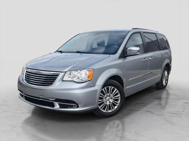 2014 Chrysler Town & Country Touring-L for sale in Waterford, MI