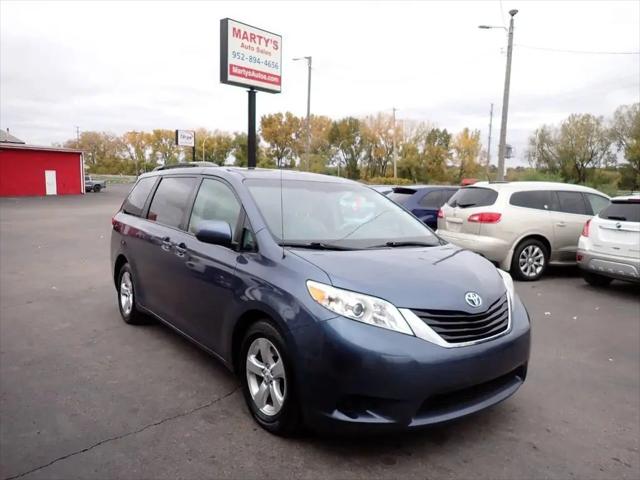 2014 Toyota Sienna LE V6 8 Passenger for sale in Savage, MN