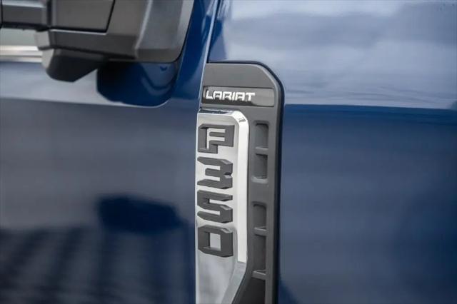 2027 Ford F-350 LARIAT