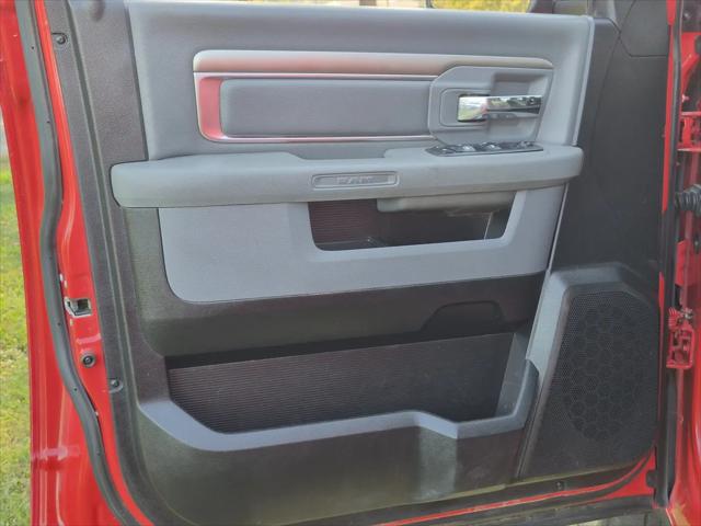 2019 Ram 1500 Classic SLT Crew Cab 4x4 64 Box