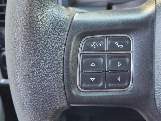 2019 Ram 1500 Classic SLT Crew Cab 4x4 64 Box
