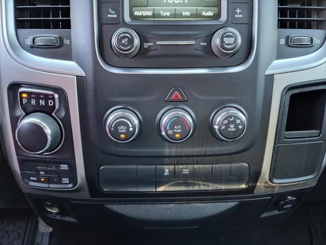 2019 Ram 1500 Classic SLT Crew Cab 4x4 64 Box