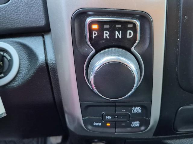 2019 Ram 1500 Classic SLT Crew Cab 4x4 64 Box