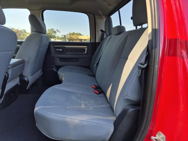 2019 Ram 1500 Classic SLT Crew Cab 4x4 64 Box