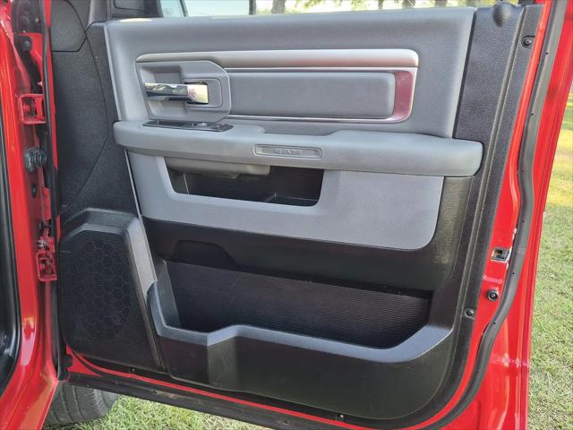 2019 Ram 1500 Classic SLT Crew Cab 4x4 64 Box