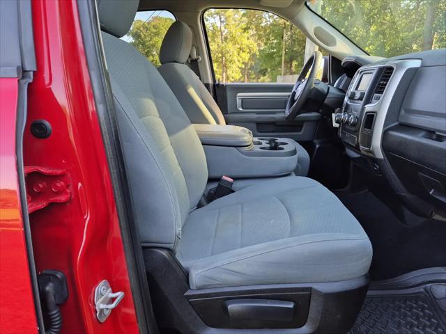 2019 Ram 1500 Classic SLT Crew Cab 4x4 64 Box