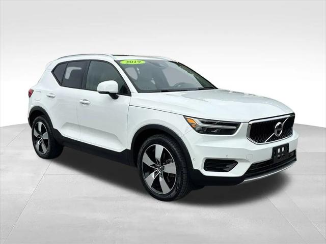2019 Volvo XC40 T5 Momentum for sale in Downingtown, PA