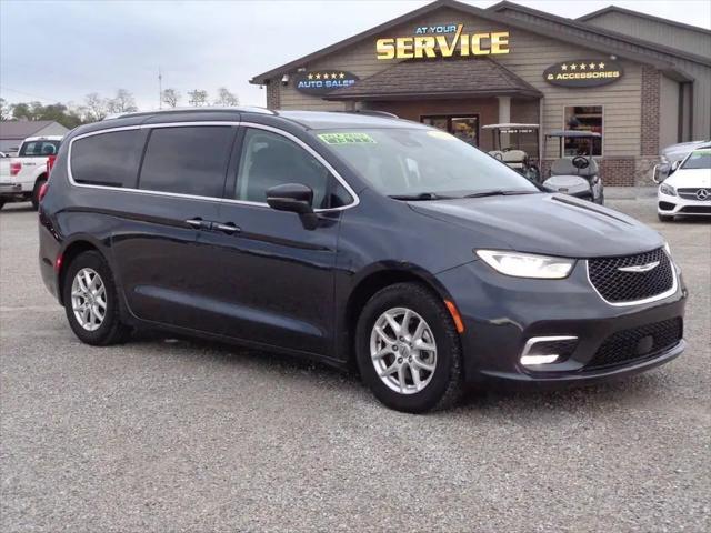 2021 Chrysler Pacifica Touring L for sale in Versailles, MO