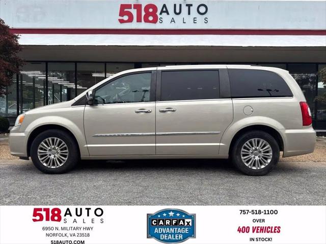 2013 Chrysler Town & Country Limited for sale in Norfolk, VA