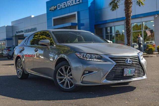 2017 Lexus ES 300h Base for sale in Newberg, OR