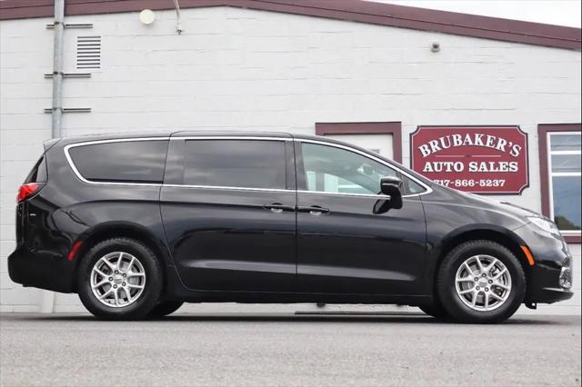 2025 Chrysler Pacifica Select for sale in Myerstown, PA