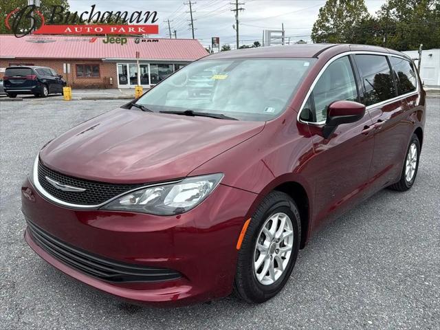 2017 Chrysler Pacifica Touring for sale in Waynesboro, PA