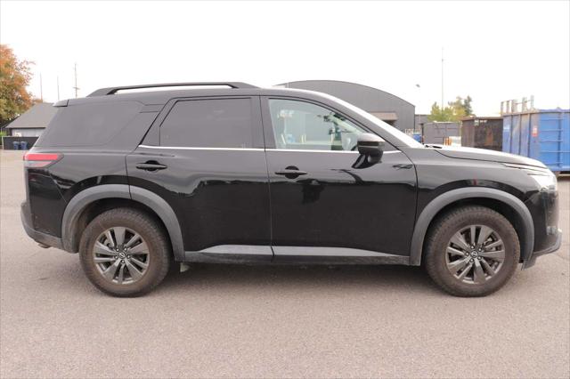 2022 Nissan Pathfinder SV 4WD
